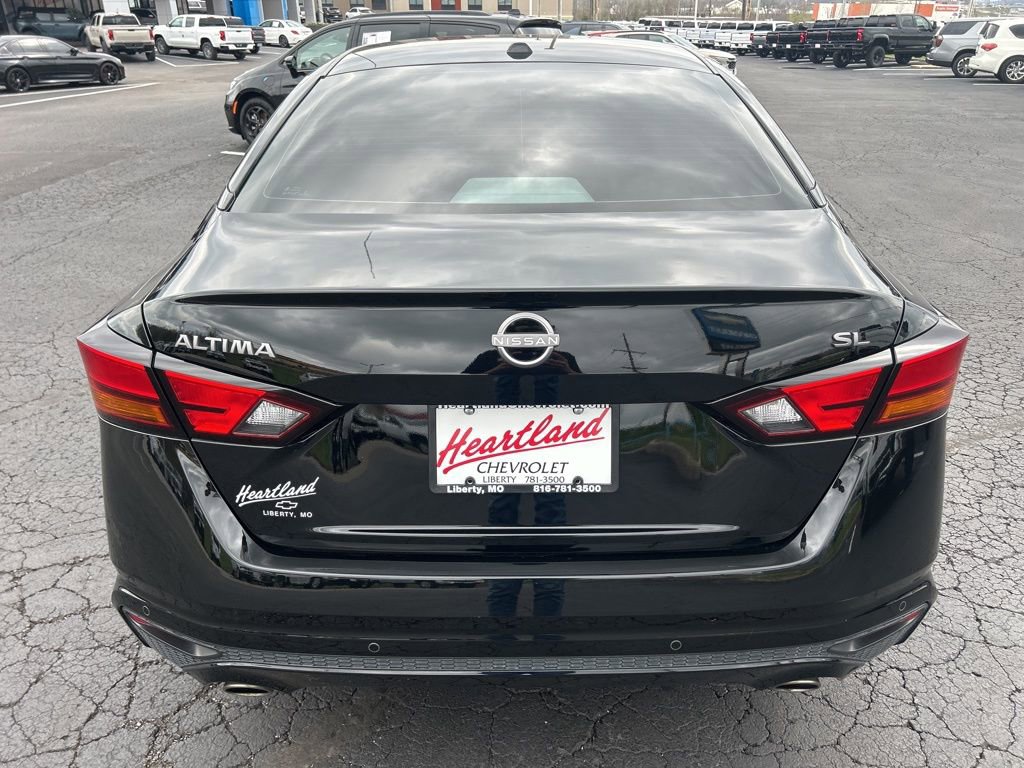 Used 2024 Nissan Altima 2.5 SL FWD image 10