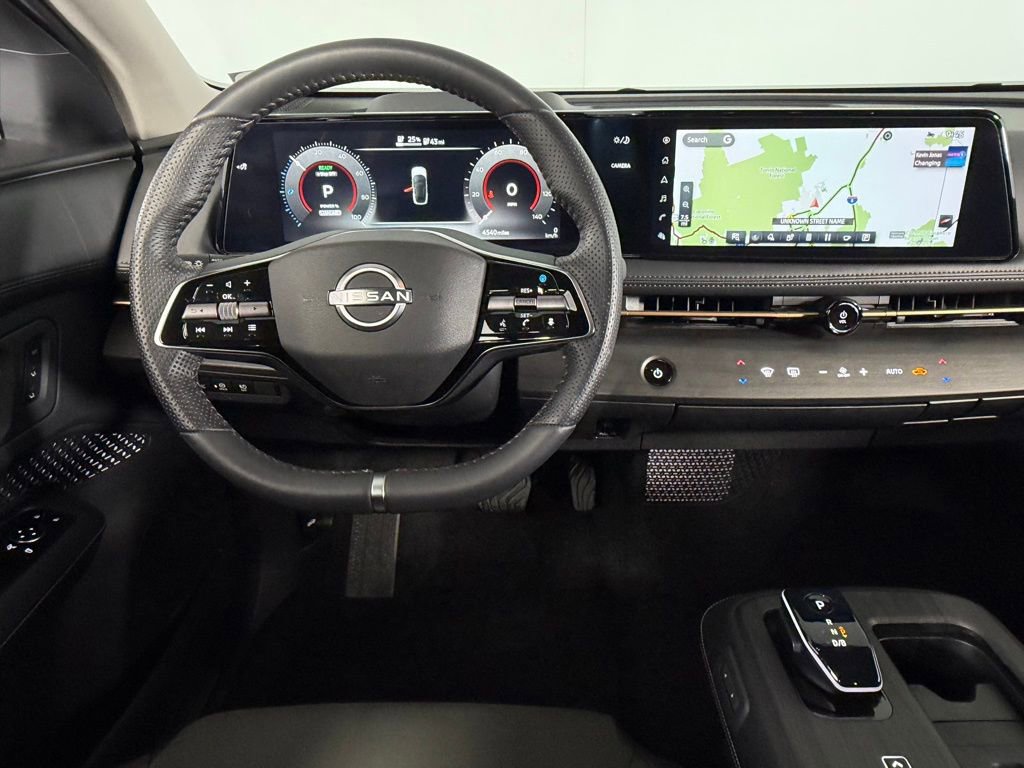 Used 2024 Nissan Ariya AWD image 13