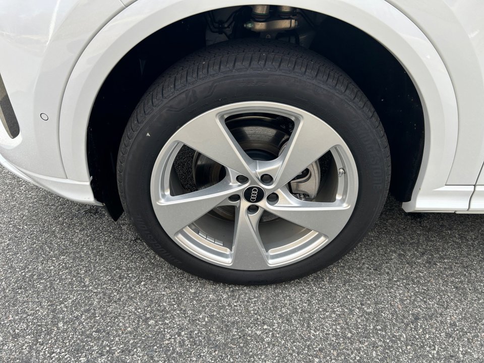 New 2025 Audi Q5 Premium Plus image 27