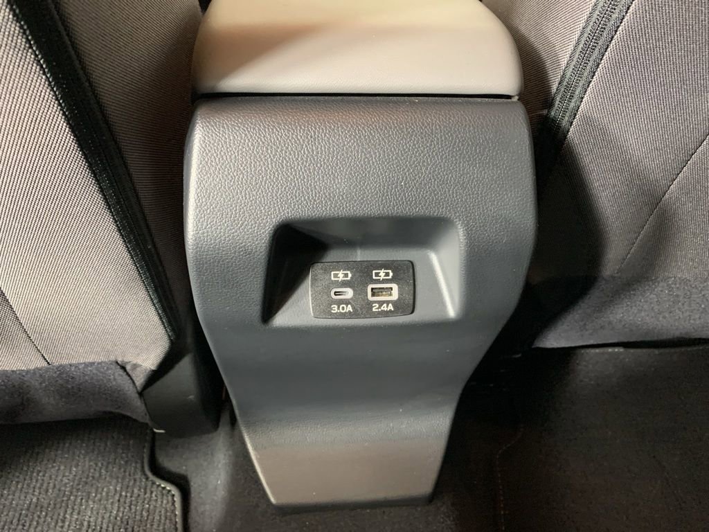 Used 2025 Subaru Crosstrek 2.0i Premium image 31