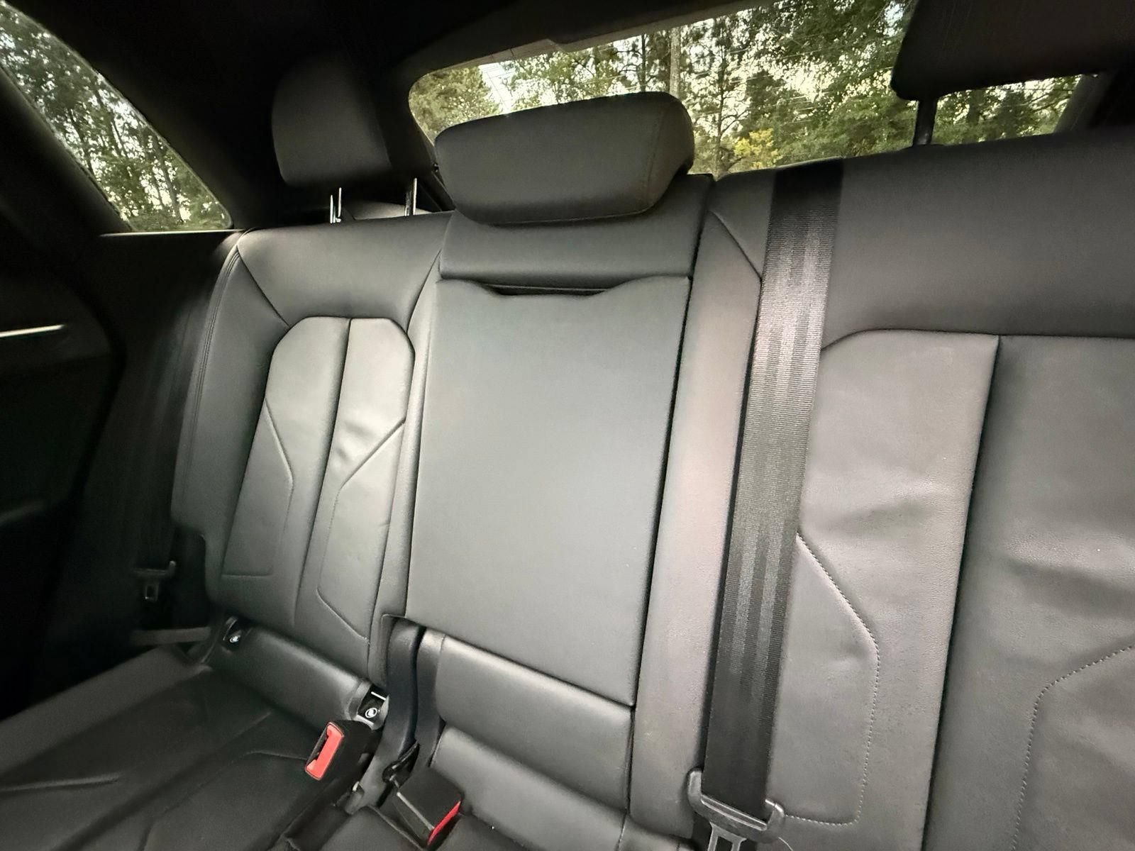 Used 2021 Audi Q3 2.0T Premium AWD/4WD image 31