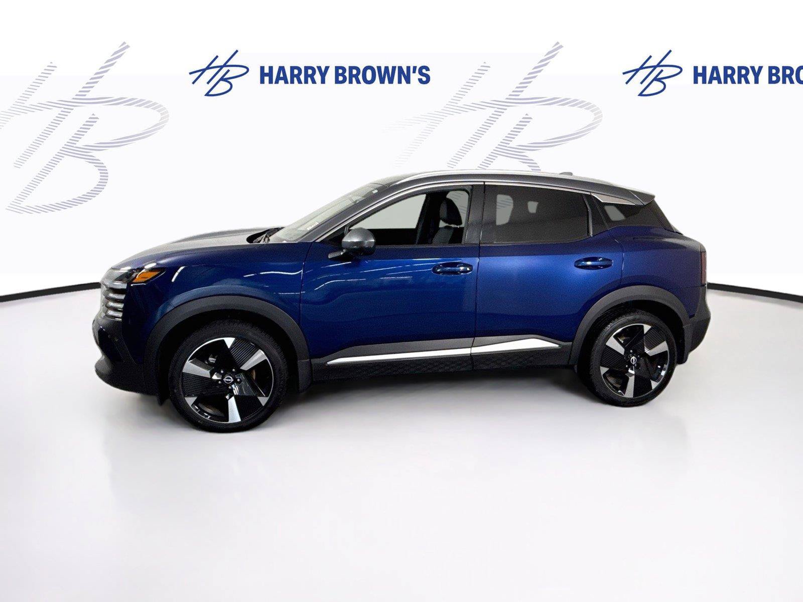 Used 2025 Nissan Kicks SR w/ Illumination Package AWD/4WD image 25