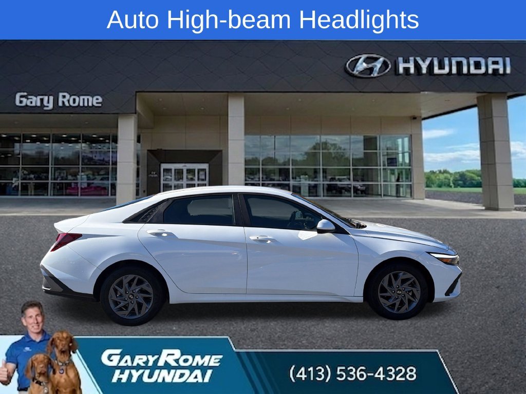 Certified 2024 Hyundai Elantra SEL FWD image 7