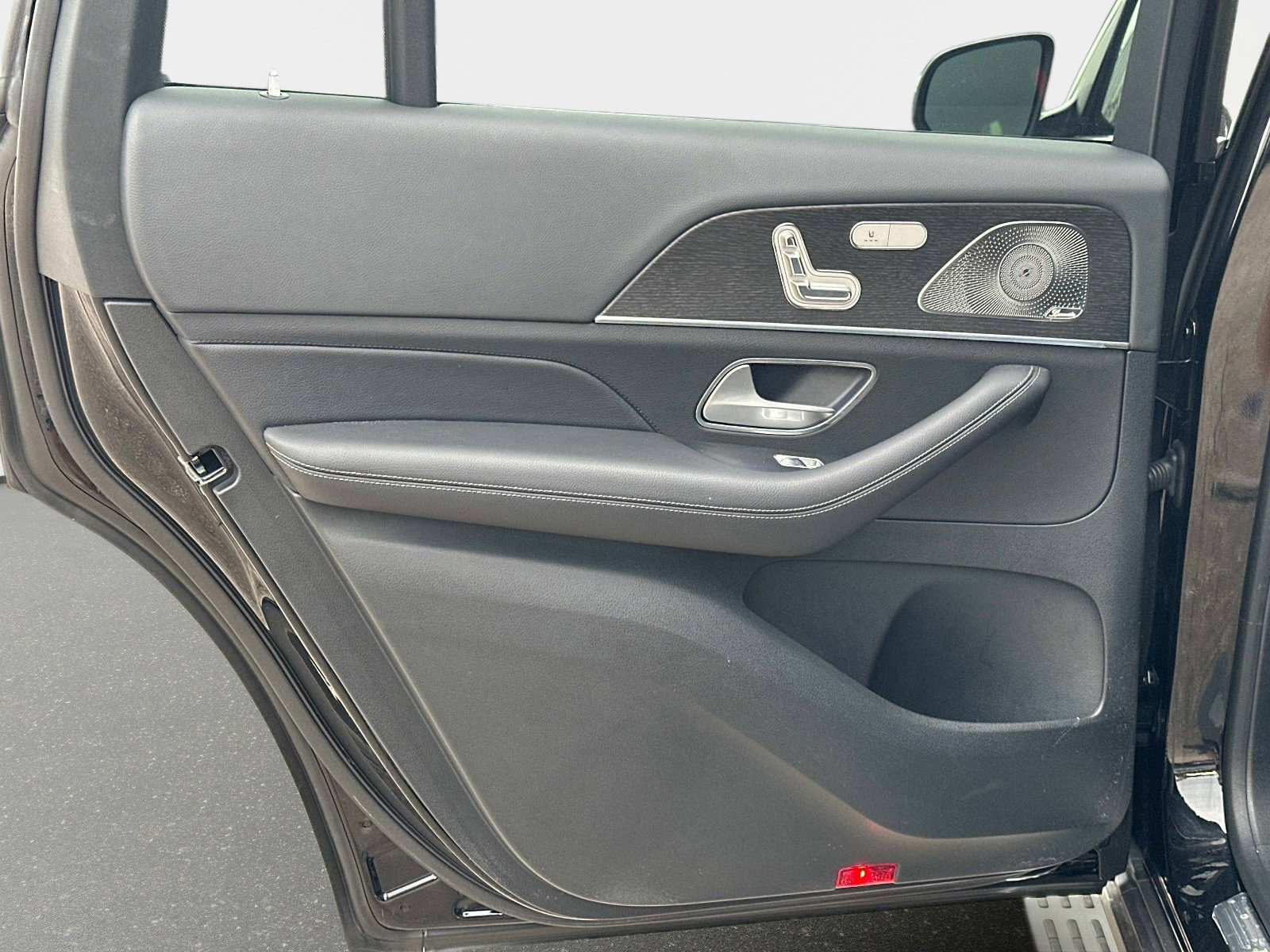 Certified 2025 Mercedes-Benz GLS 580 4MATIC image 13
