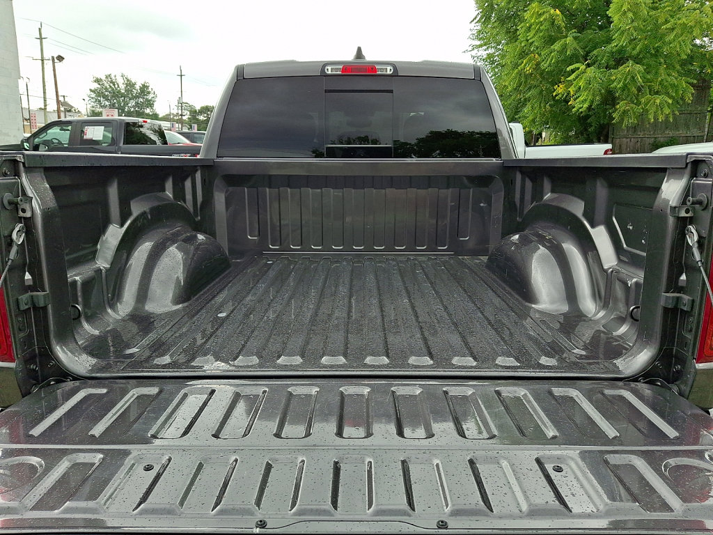 Used 2023 RAM 1500 Big Horn AWD/4WD image 16