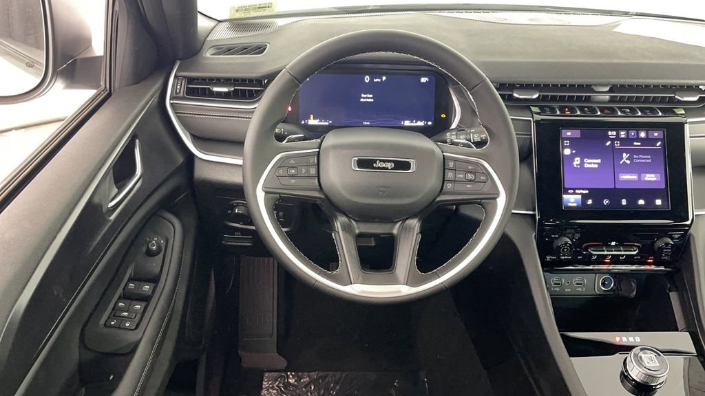 New 2025 Jeep Grand Cherokee L Laredo image 14