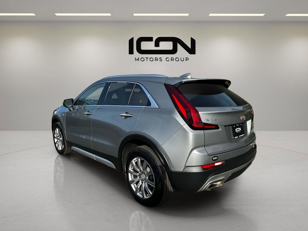 Used 2023 Cadillac XT4 Premium Luxury image 4