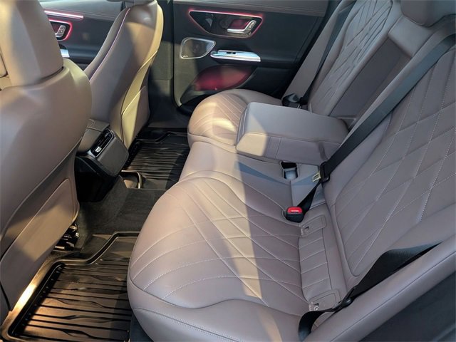 Used 2023 Mercedes-Benz EQE 500 4MATIC Sedan image 28