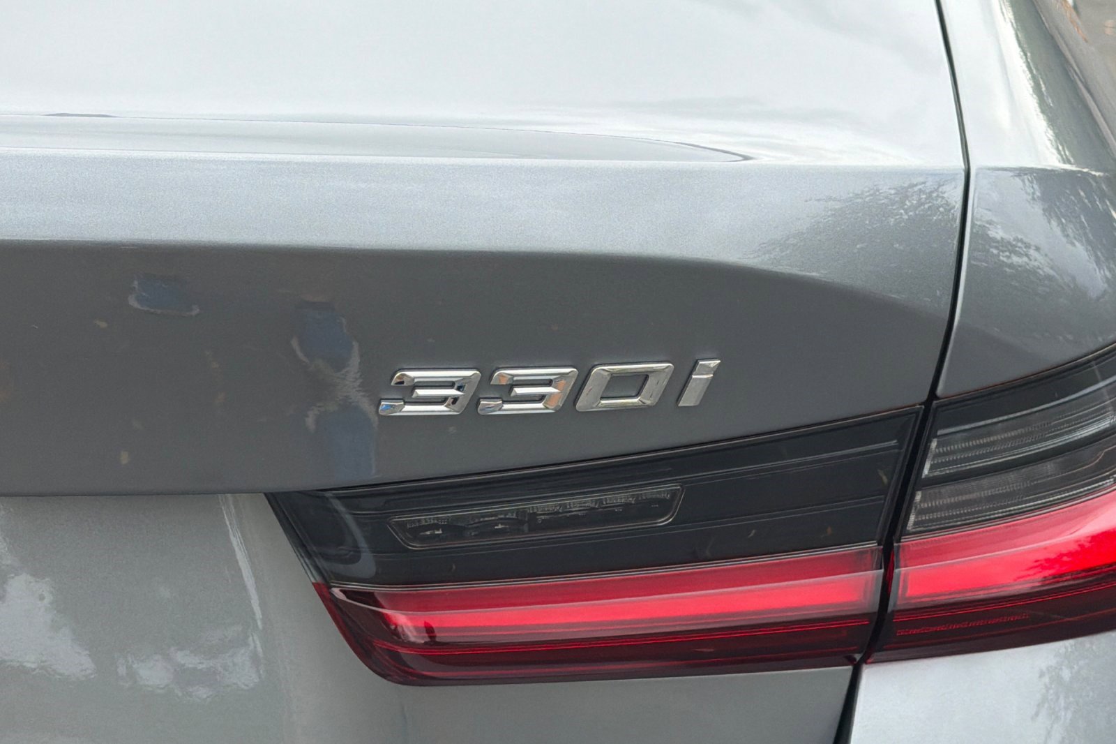 Used 2025 BMW 330i Sedan w/ Convenience Package image 38