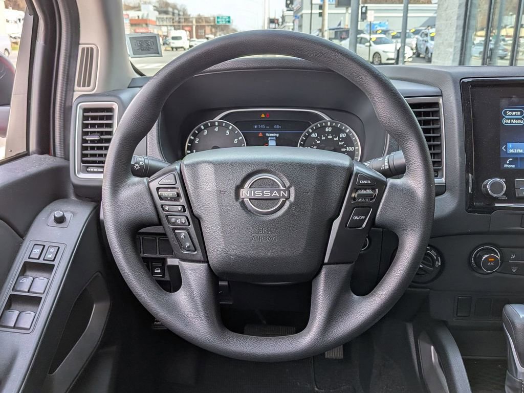 Used 2023 Nissan Frontier SV image 13