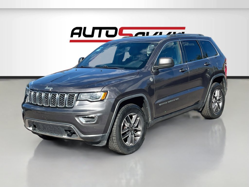 Used 2020 Jeep Grand Cherokee Laredo w/ Quick Order Package 2BN North AWD/4WD image 3