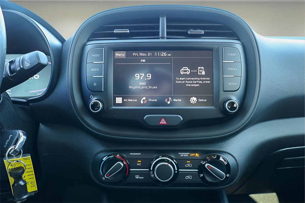 Used 2023 Kia Soul LX image 14