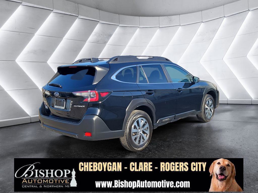 Used 2023 Subaru Outback Premium image 19