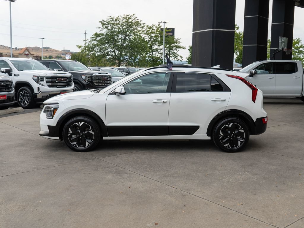 Certified 2024 Kia Niro Wind FWD image 4