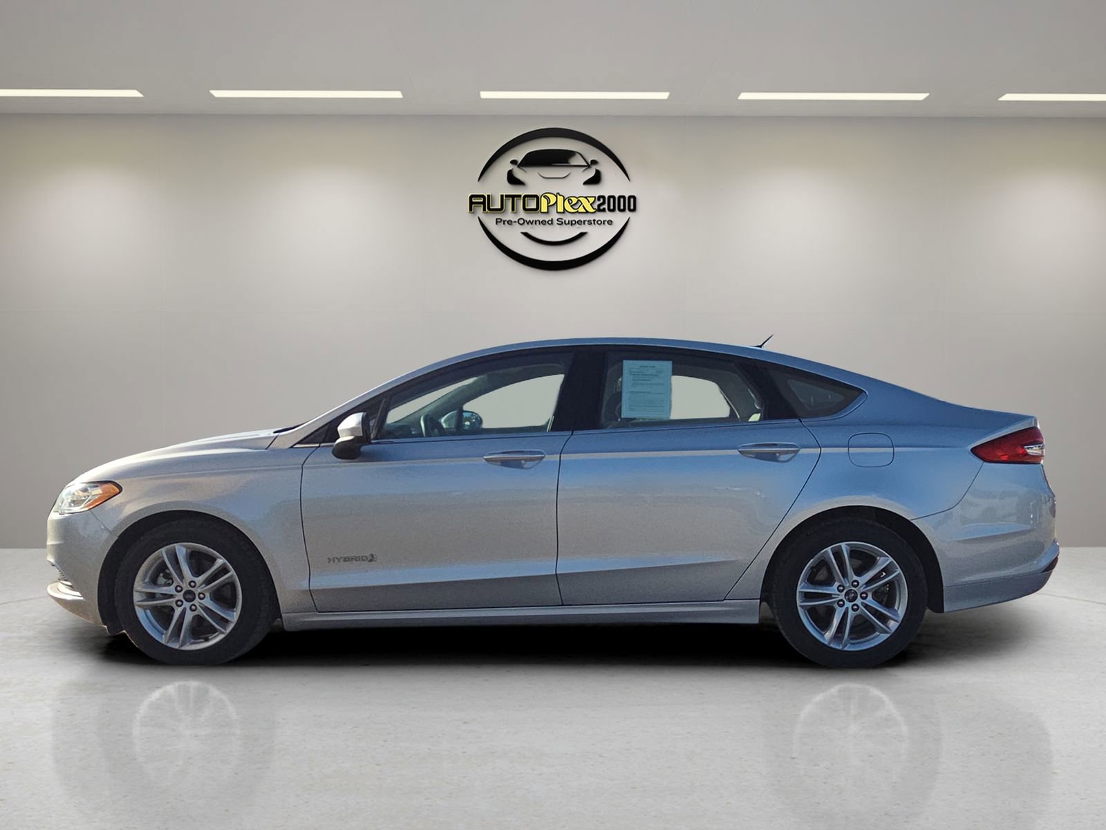 Used 2018 Ford Fusion S FWD image 4