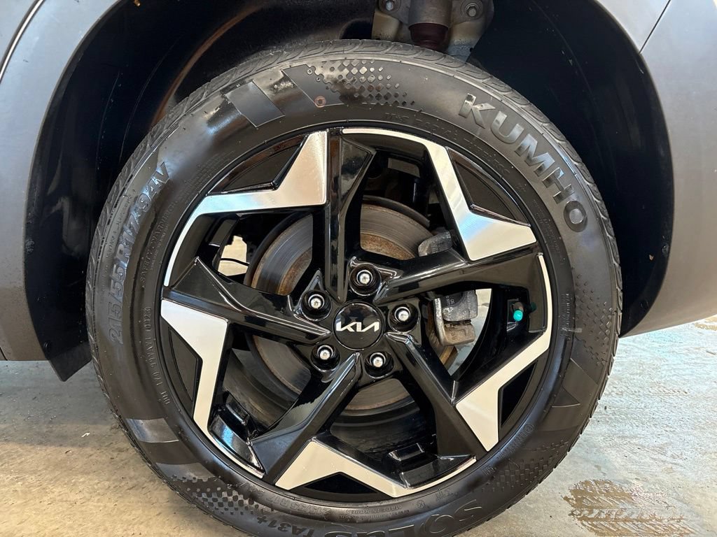 Certified 2024 Kia Seltos EX AWD/4WD image 30