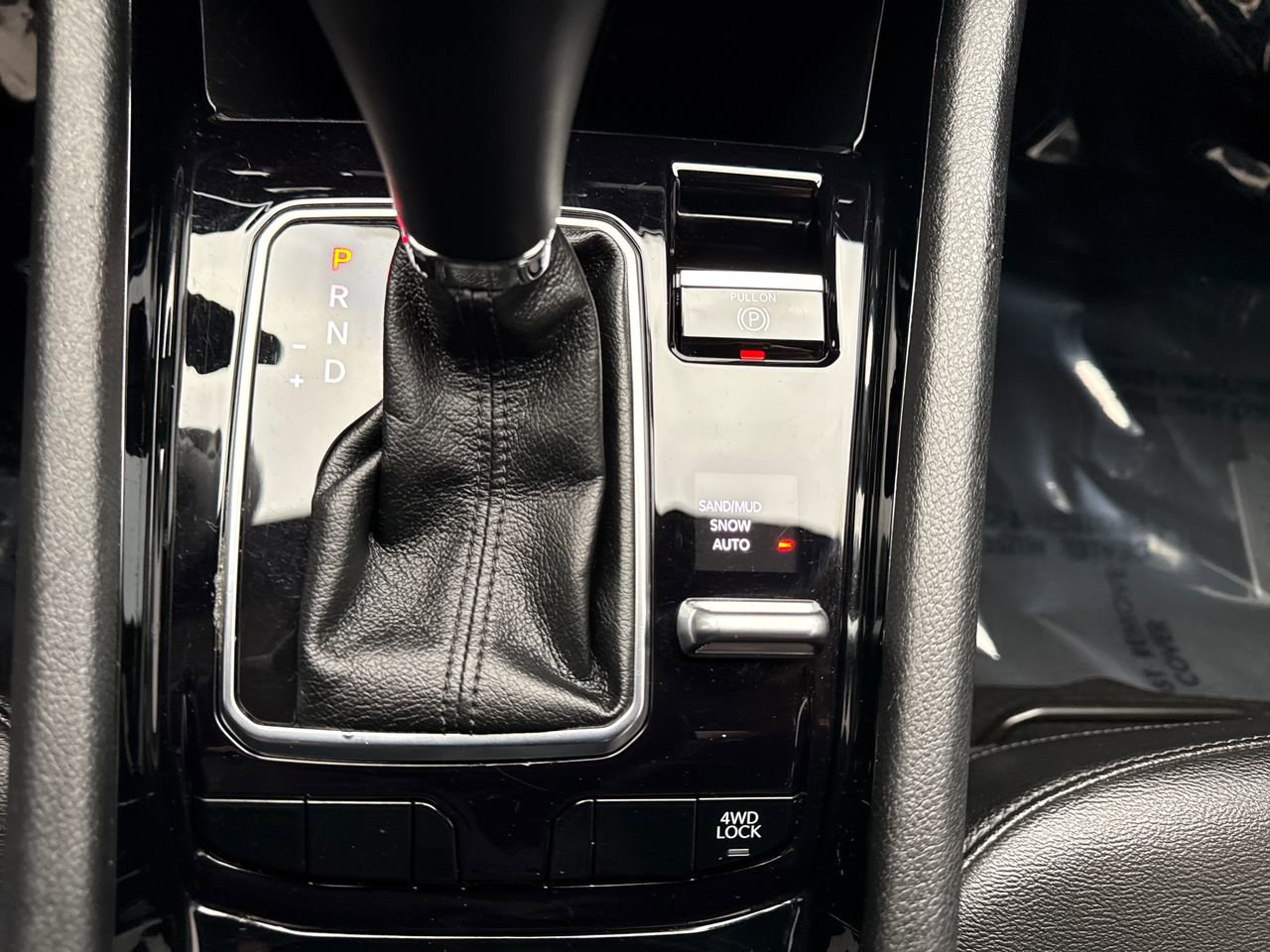 Used 2024 Jeep Compass Limited image 21