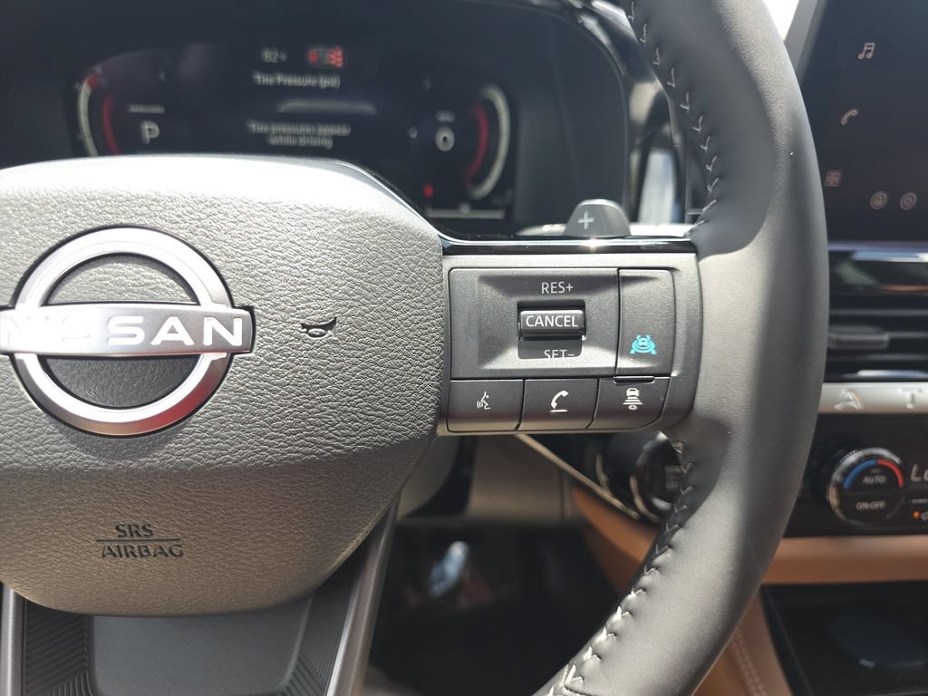 New 2026 Nissan Pathfinder Platinum FWD image 18