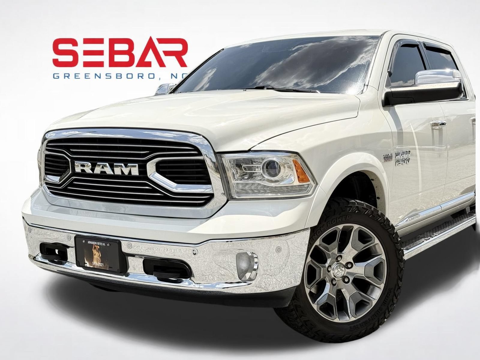 Used 2017 RAM 1500 Limited AWD/4WD image 2