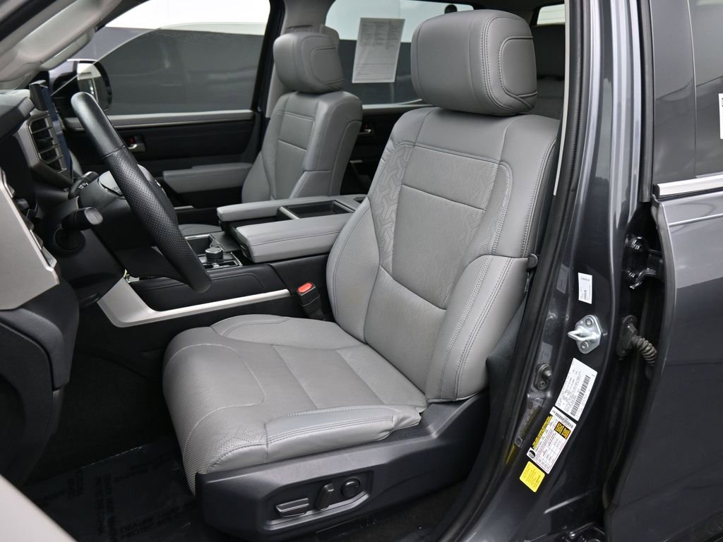 Used 2023 Toyota Tundra Limited AWD/4WD image 17