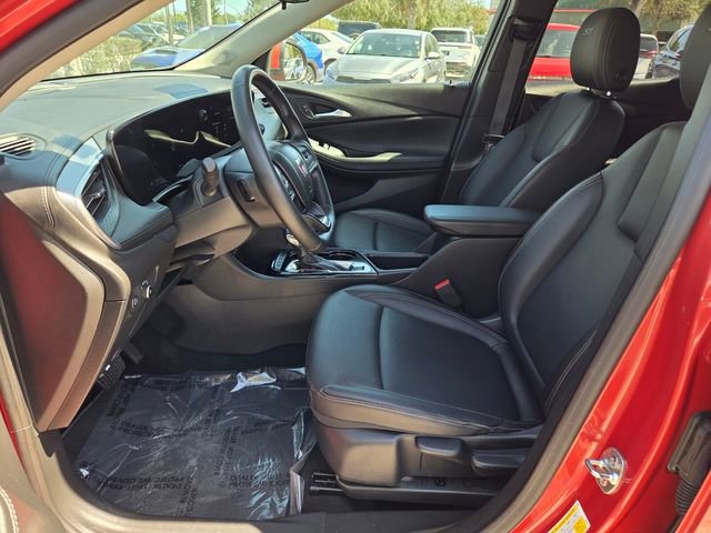 Used 2024 Buick Encore GX Sport Touring image 3