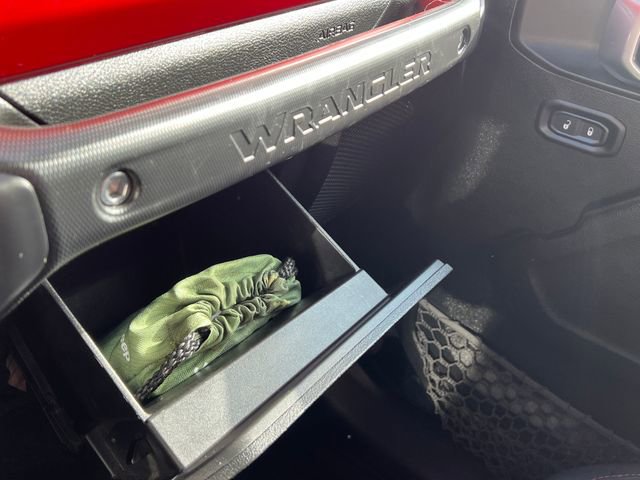 Used 2021 Jeep Wrangler Unlimited Rubicon w/ Dual Top Group image 31