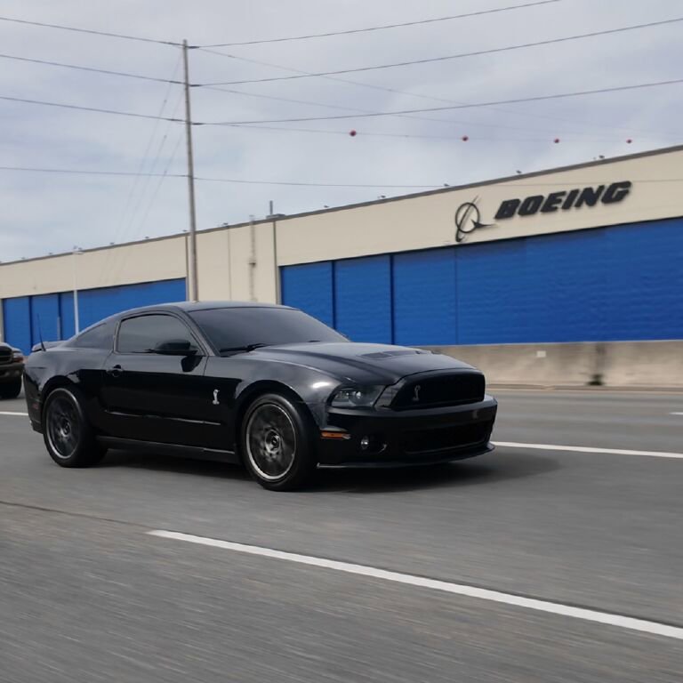 Used 2012 Ford Mustang Shelby GT500 w/ SVT Performance Pkg image 8