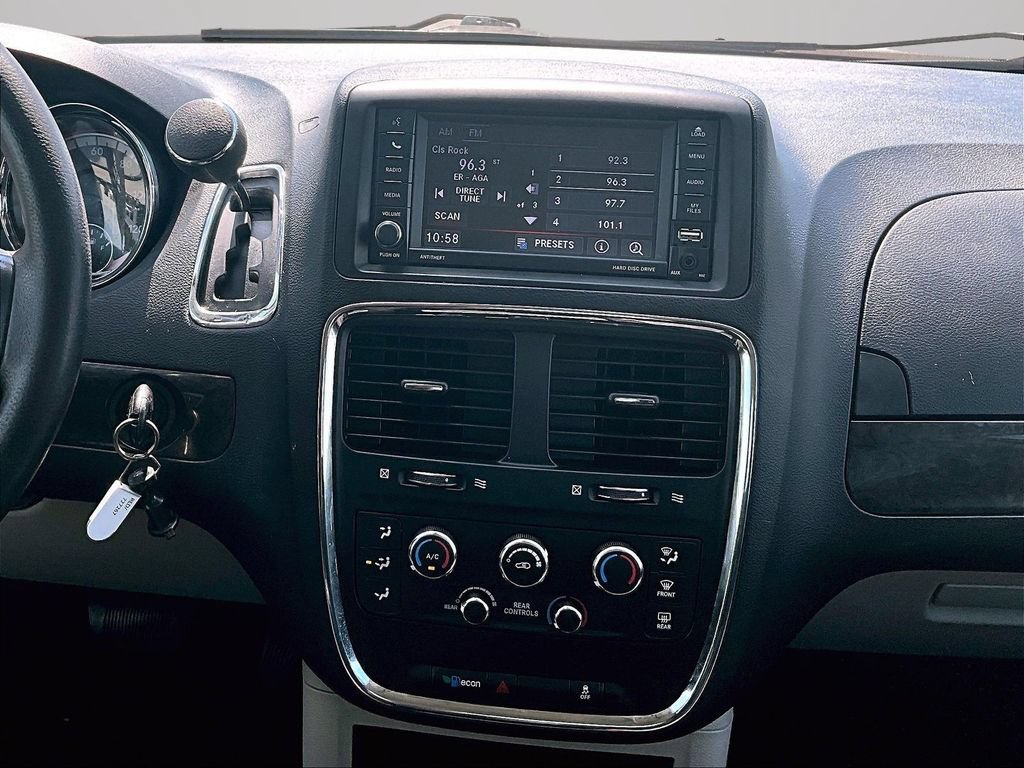 Used 2019 Dodge Grand Caravan SE FWD image 7