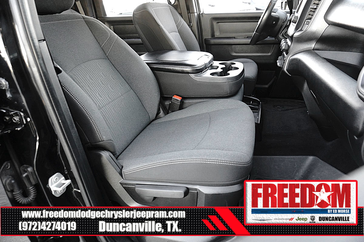 Used 2024 RAM 3500 Tradesman w/ Chrome Appearance Group AWD/4WD image 14