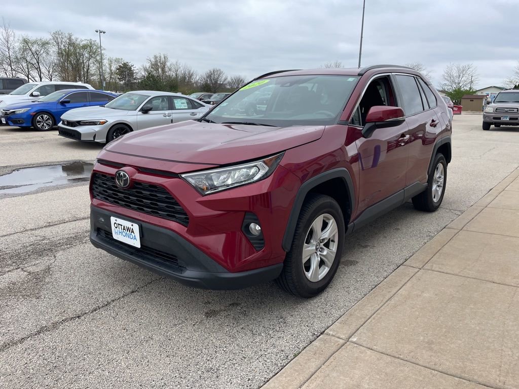Used 2020 Toyota RAV4 XLE w/ Convenience Package AWD/4WD image 2