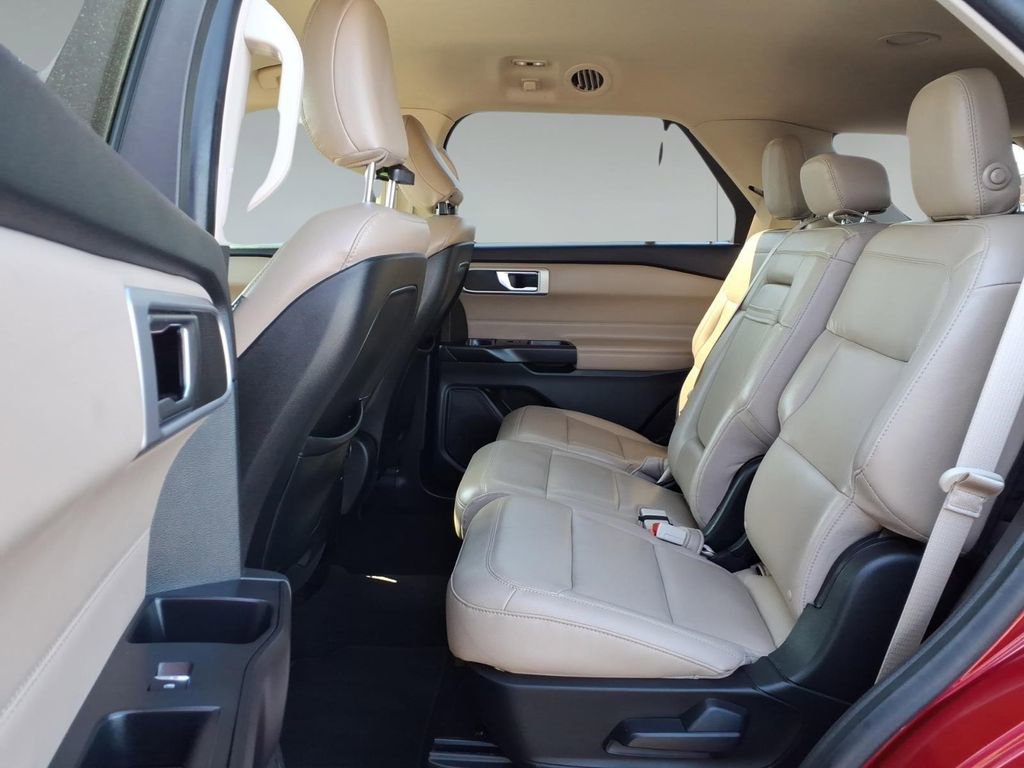 Used 2020 Ford Explorer XLT w/ Equipment Group 202A image 10