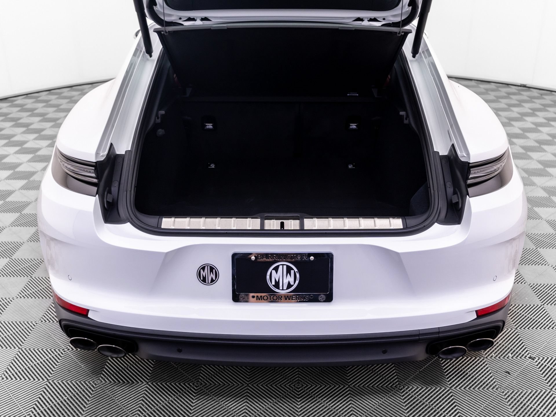 New 2026 Porsche Panamera 4 AWD/4WD image 32