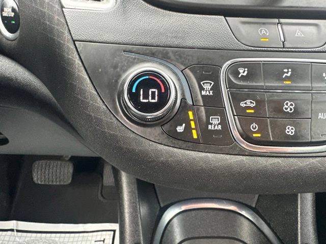 Used 2023 Chevrolet Malibu LT FWD image 30