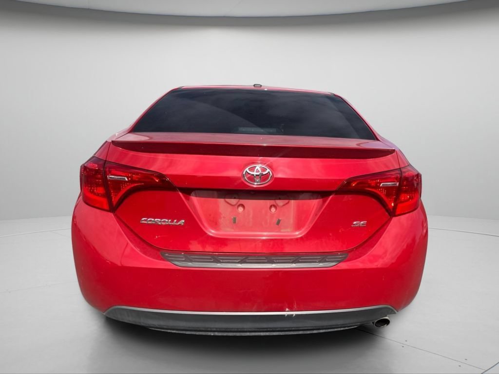 Used 2017 Toyota Corolla SE w/ SE Premium Package FWD image 6