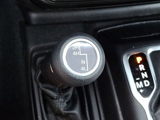 Certified 2023 Jeep Gladiator Sport AWD/4WD image 29