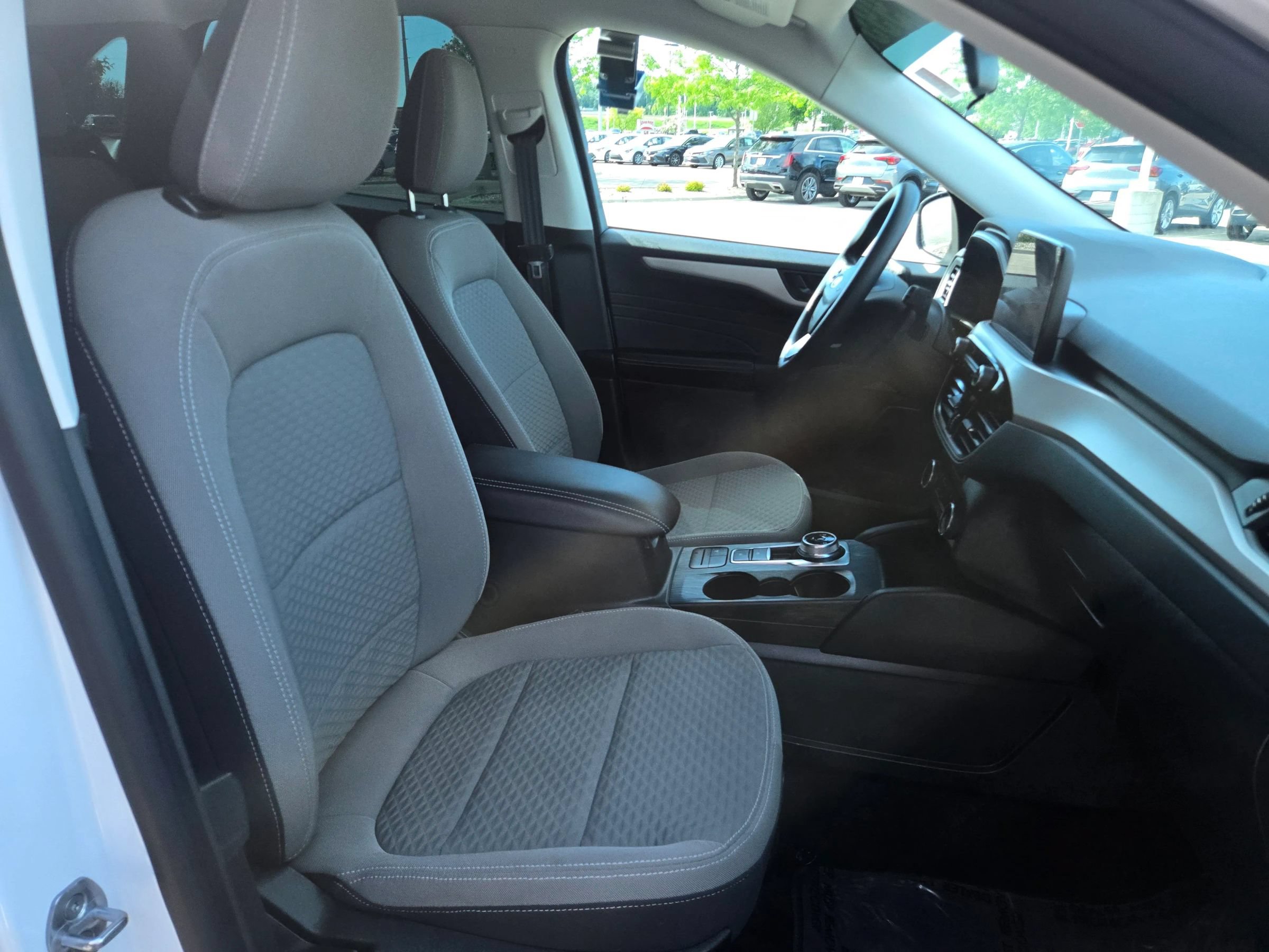 Used 2022 Ford Escape SE FWD image 7
