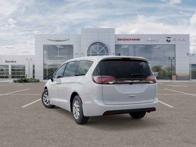 New 2026 Chrysler Voyager LX image 3