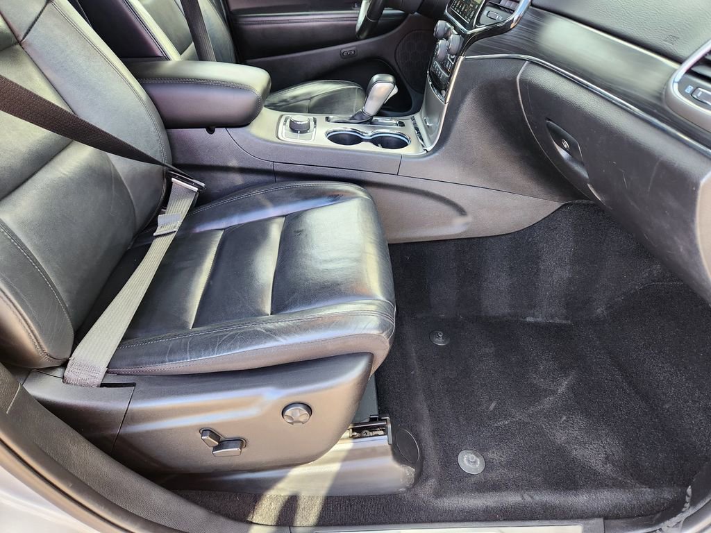 Used 2021 Jeep Grand Cherokee Limited image 15