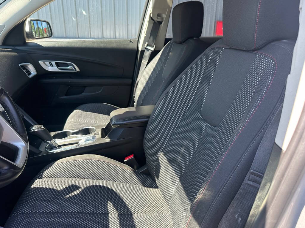 Used 2017 Chevrolet Equinox LT w/ Convenience Package FWD image 6