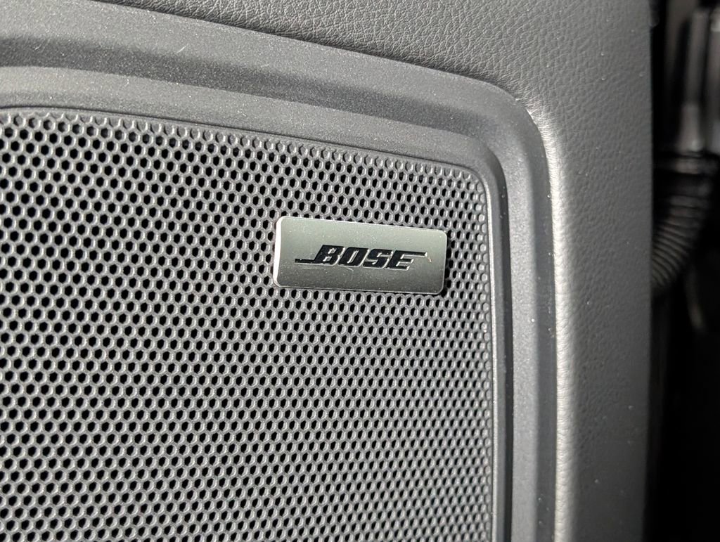 New 2026 Porsche Macan image 28