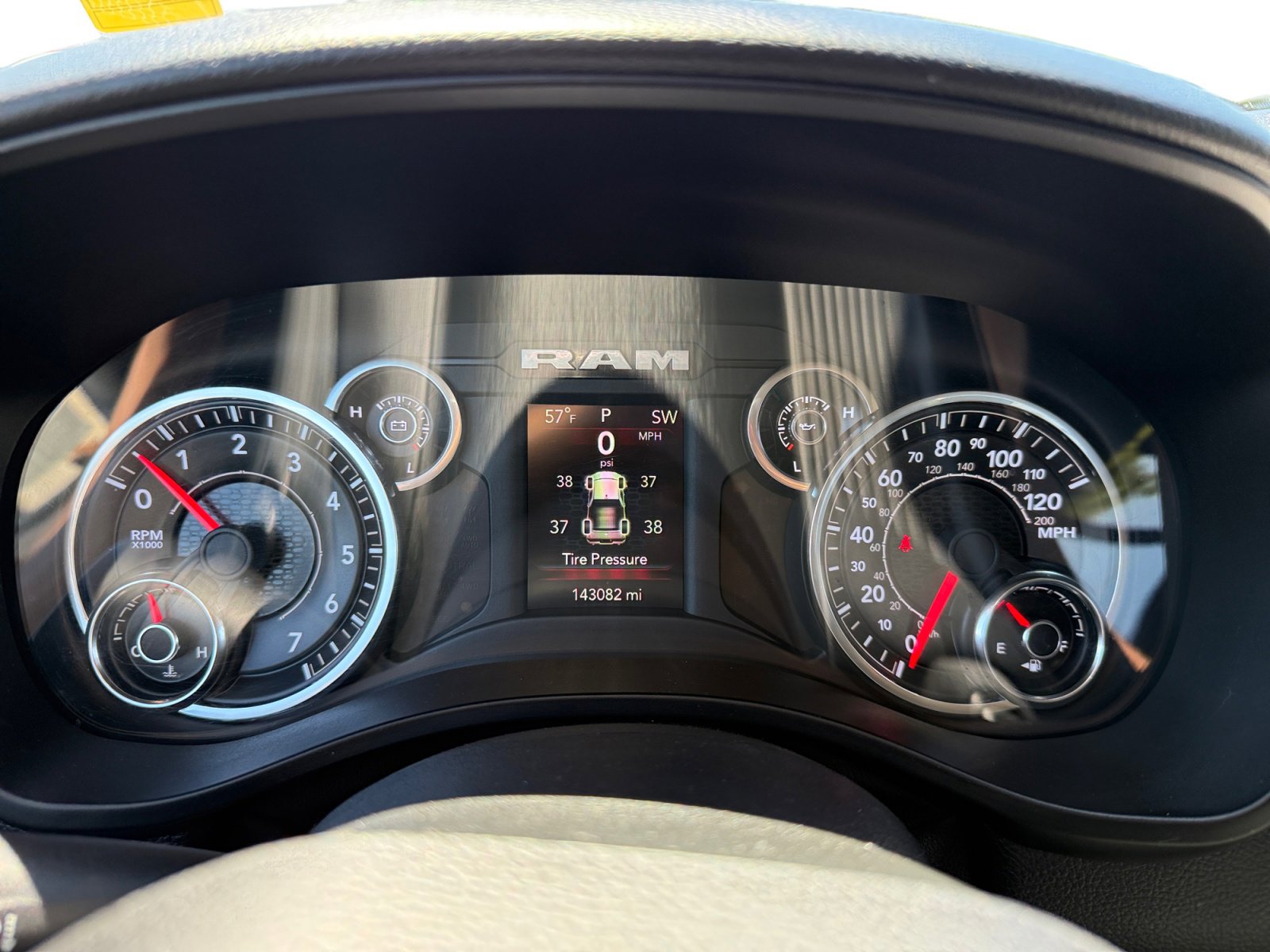 Used 2019 RAM 1500 Big Horn AWD/4WD image 11