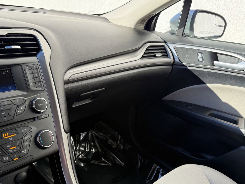 Used 2018 Ford Fusion S image 25