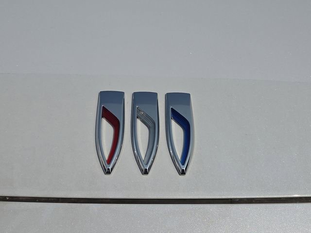 New 2025 Buick Envision Sport Touring image 32