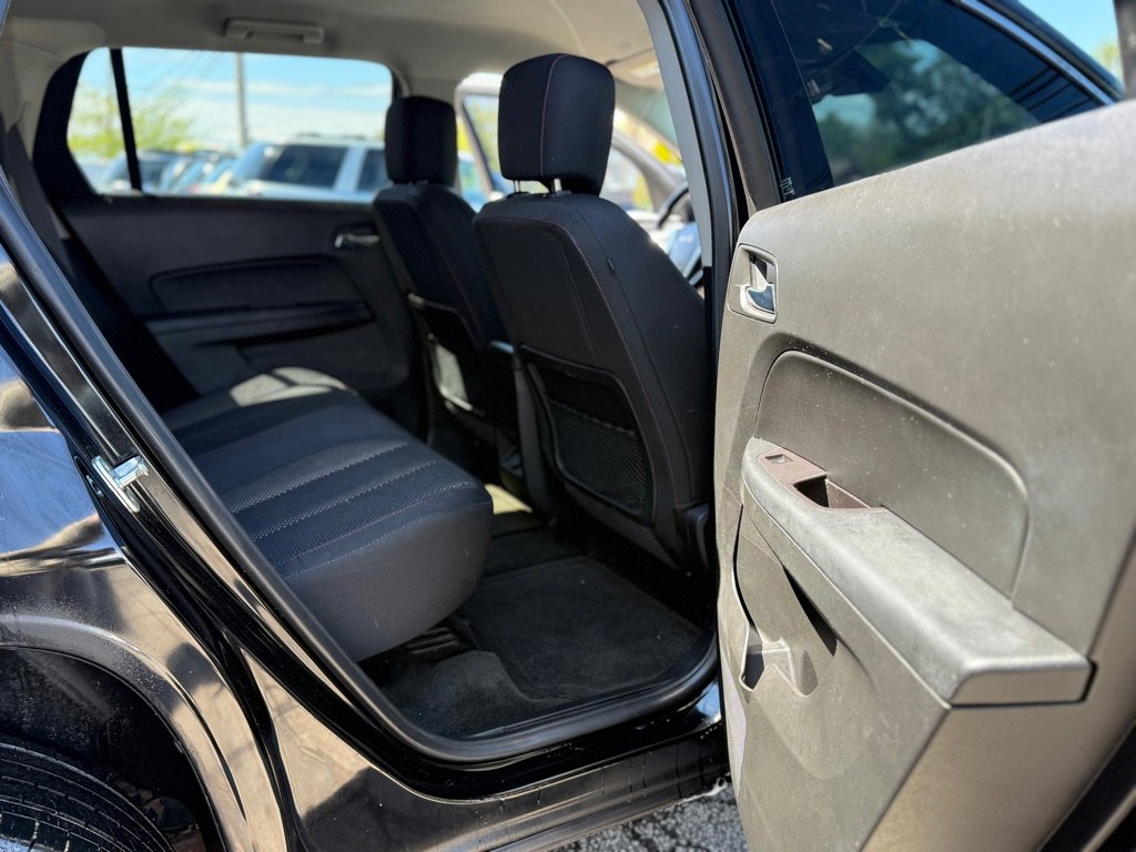 Used 2017 GMC Terrain SLE w/ Convenience Package AWD/4WD image 13