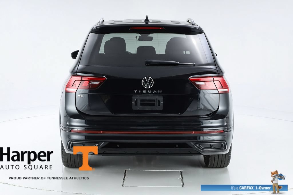 Used 2024 Volkswagen Tiguan SE R-Line FWD image 8