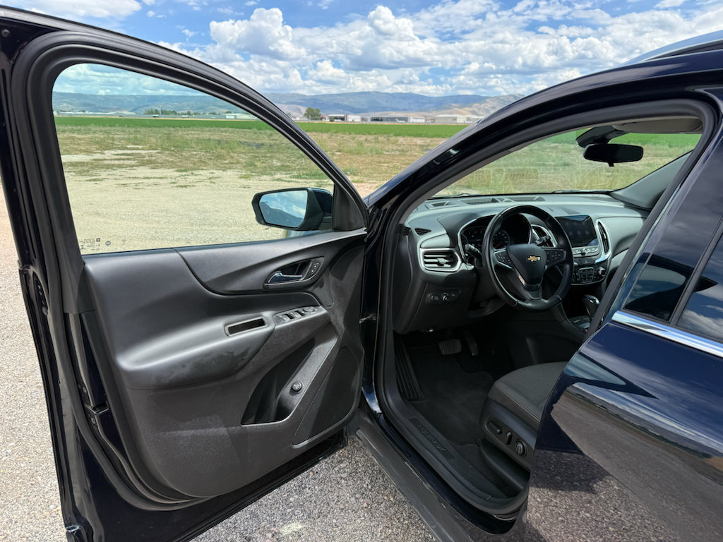 Used 2020 Chevrolet Equinox LT AWD/4WD image 12