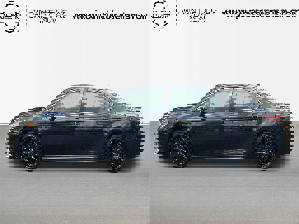 Used 2023 Toyota Camry XSE image 8