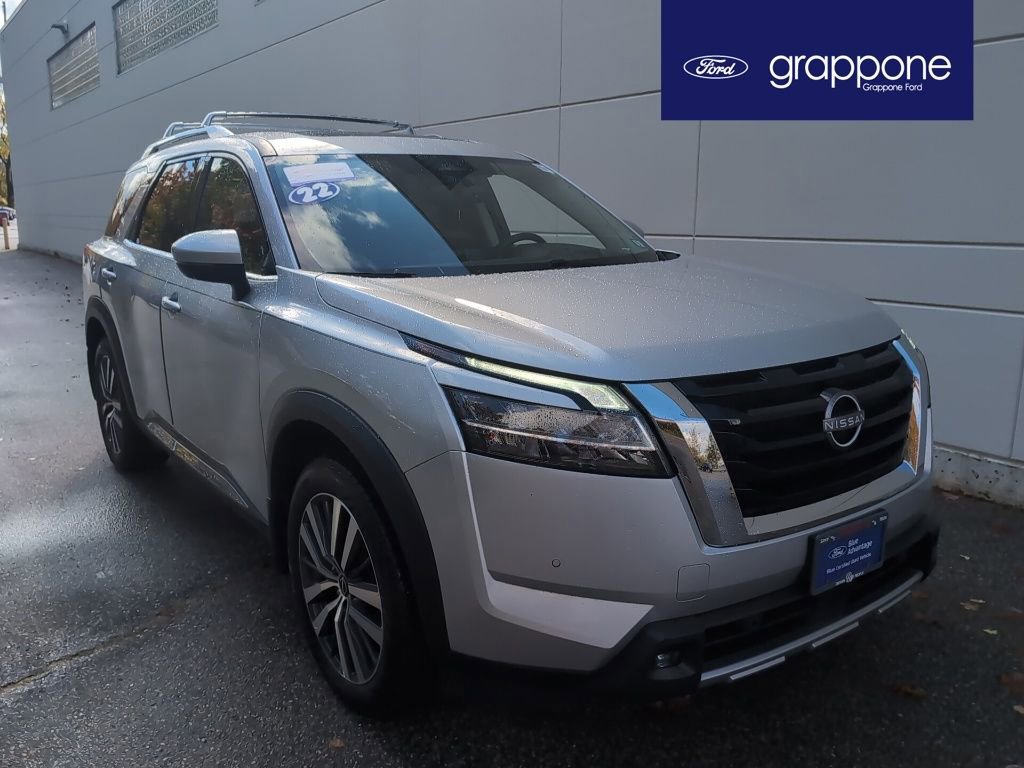 Used 2022 Nissan Pathfinder Platinum w/ Cargo Package image 1
