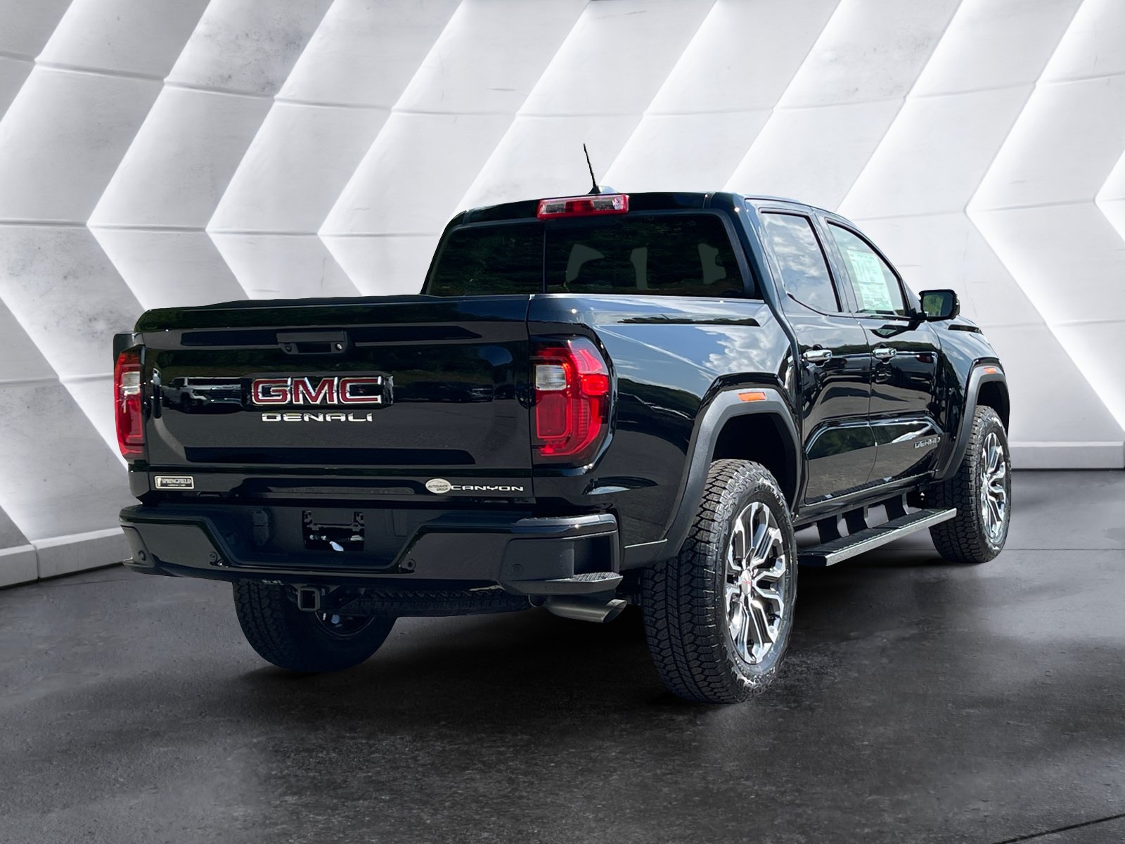 New 2026 GMC Canyon Denali AWD/4WD image 6