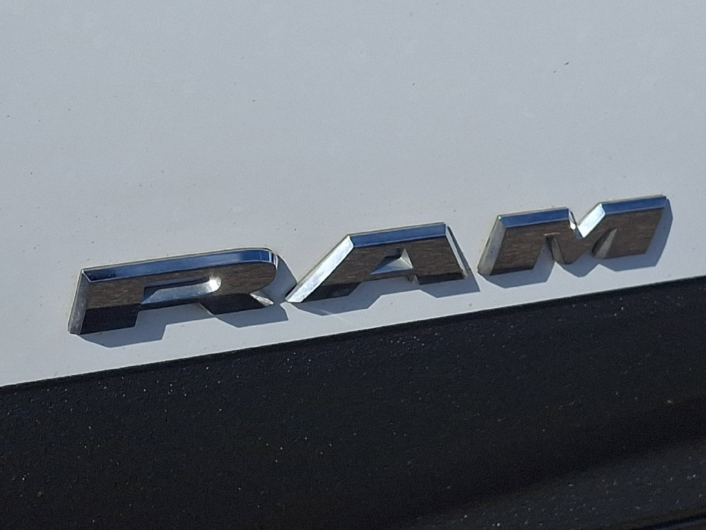 Used 2021 RAM 3500 Tradesman w/ Chrome Appearance Group AWD/4WD image 30